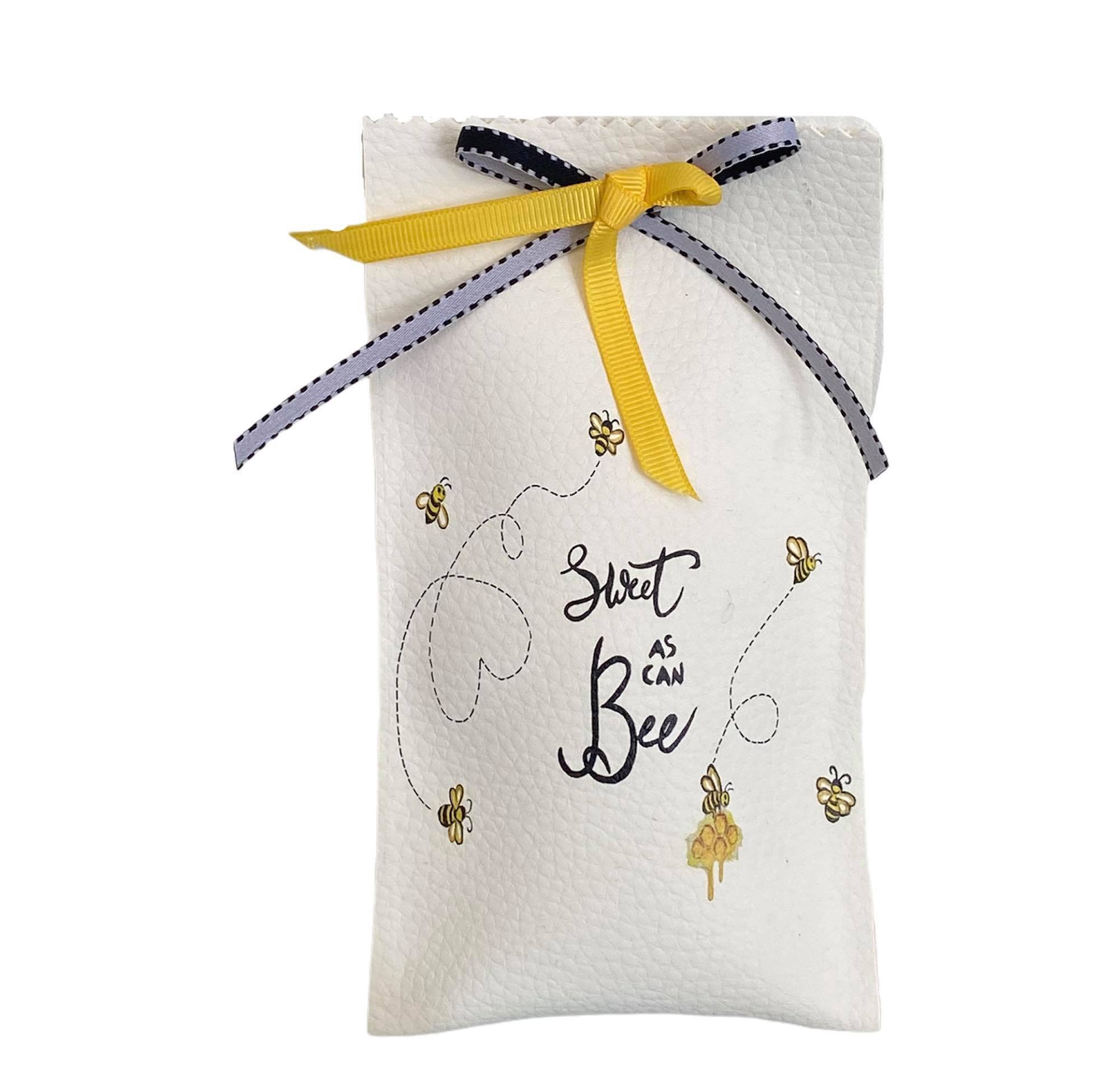 Bonbonniere leather glasses case with bees