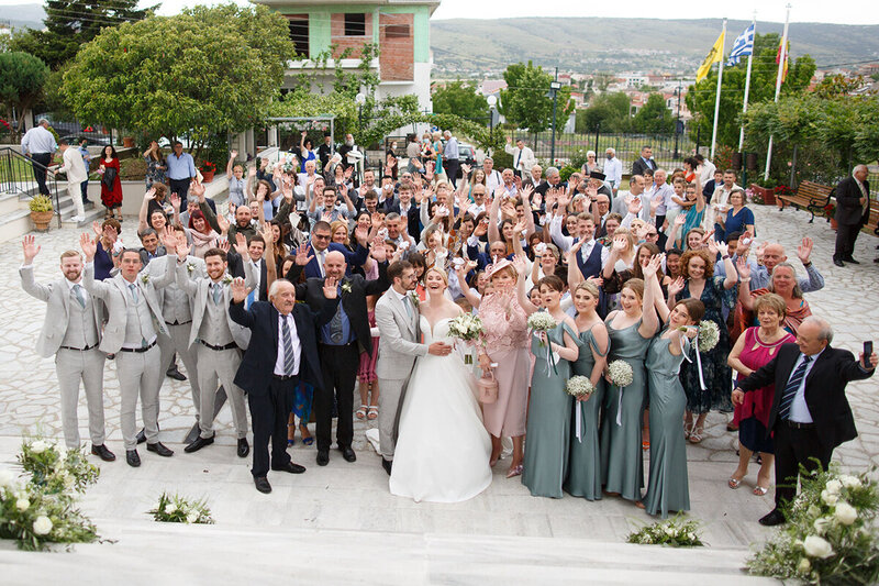 Stylish romantic wedding with white florals!