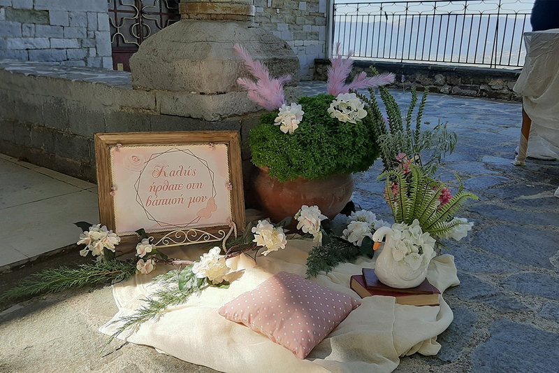 Romantic christening theme!