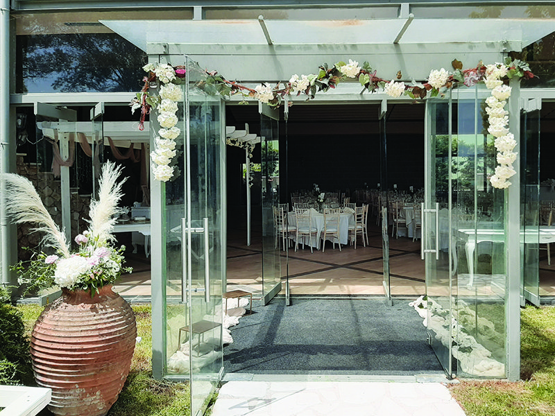 A whimsical boho wedding in Lefkada!