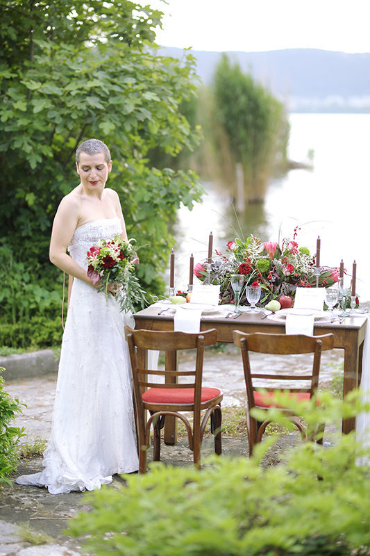 Wedding inspiration on the Island in Pamvotida Lake!
