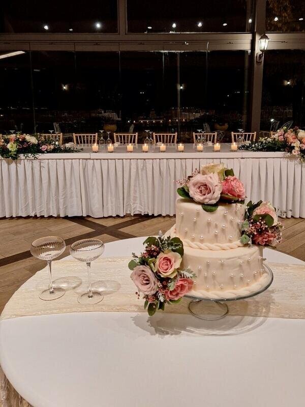 Romantic wedding in Lefkada!