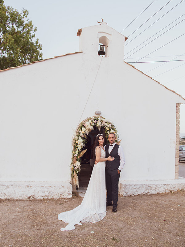 A whimsical boho wedding in Lefkada!