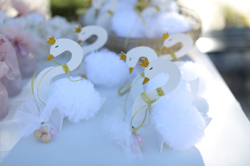 Elegant christening theme!