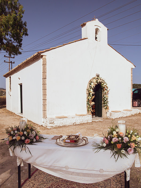 A whimsical boho wedding in Lefkada!